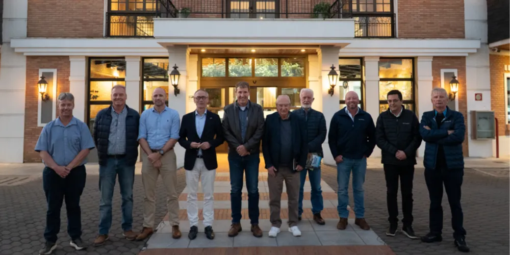 O embaixador e o cônsul tiveram a oportunidade de conhecer as estruturas do Centro de Treinamento de Pecuaristas-CTP e do Colégio Instituto Cristão Mackenzie