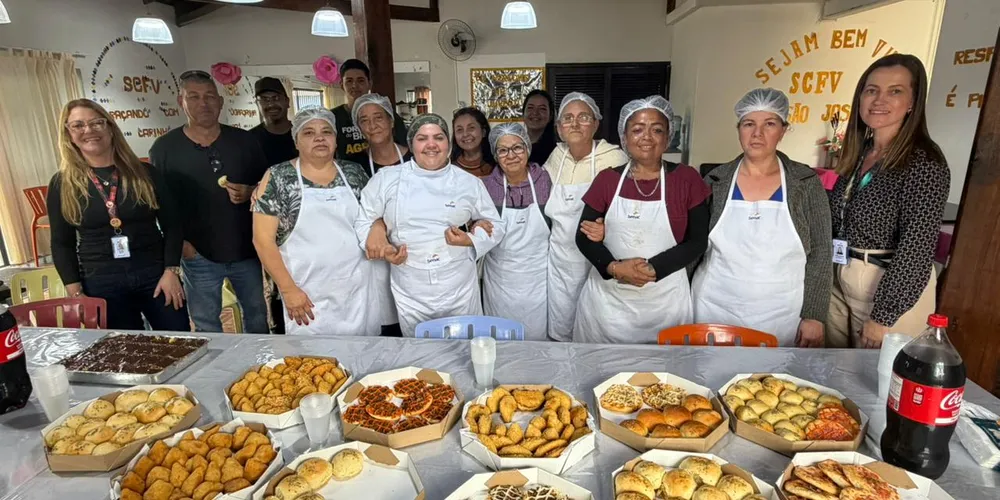 Curso Gratuito de Preparo de Salgados reuniu mulheres interessadas em aprender novas técnicas de produção de salgados fritos e assados