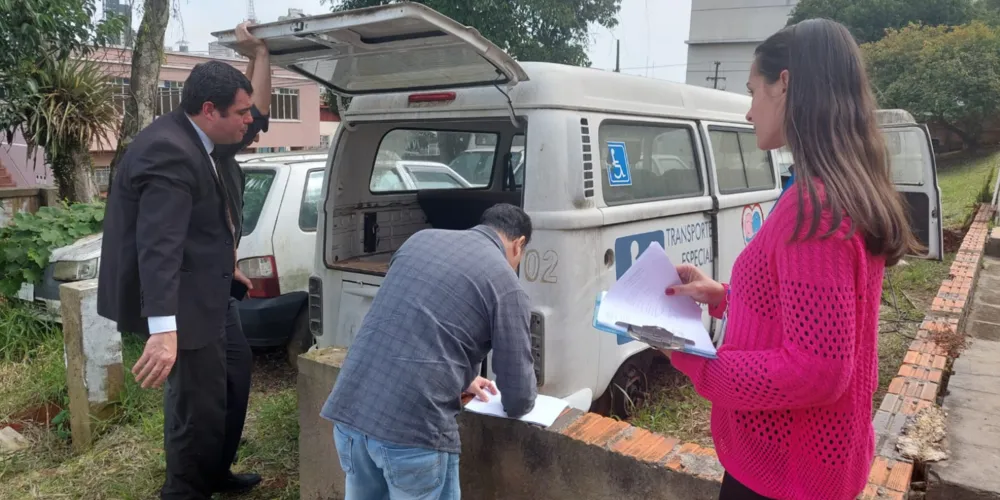 A partir da próxima segunda (13), a população poderá visitar o depósito com os itens