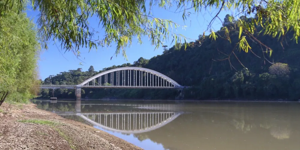 Ponte Manoel Ribas, mais conhecida como Ponte do Arco