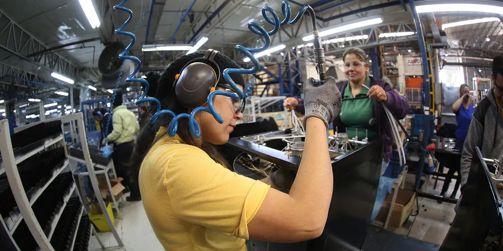 Desafio não é apenas em gerar empregos, mas em produzir mais valor com a mesma quantidade de trabalho
