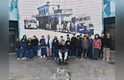 Alunos do General Osório visitam exposição de Marcelo Schimaneski em PG