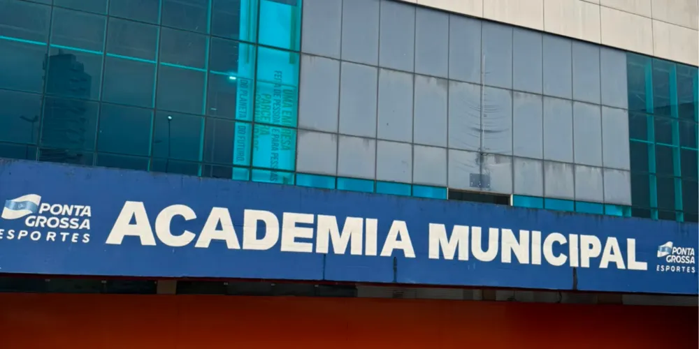a Academia Municipal completa um ano de funcionamento na Arena Multiuso