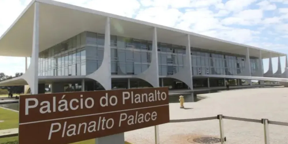 Muitas atribuições dos governadores estão previstas em constituições estaduais
