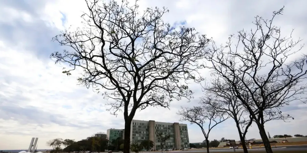 A previsão para esta terça-feira é que os termômetros cheguem a registrar 39°C em Cuiabá