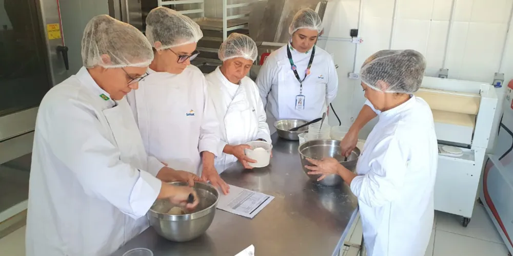 Podem participar pessoas com 16 anos ou mais que tenham concluído o 5º ano do Ensino Fundamental