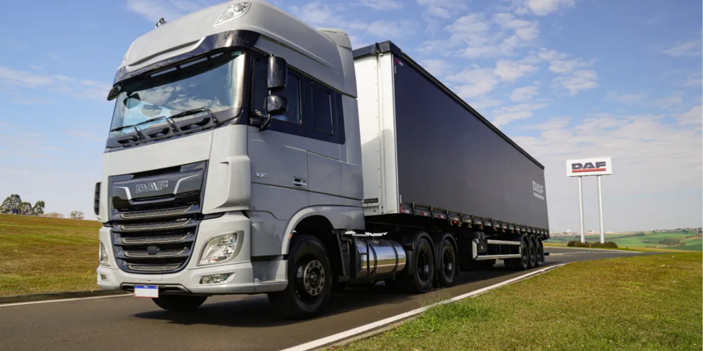 Em um segmento marcado por forte concorrência e elevada exigência técnica, o DAF XF 530 consolidou uma trajetória de destaque
