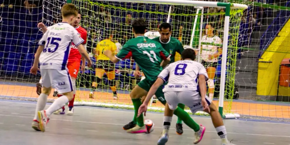 O time encerrou a participação com mais uma vitória, desta vez diante de São José dos Pinhais, por 4 x 1