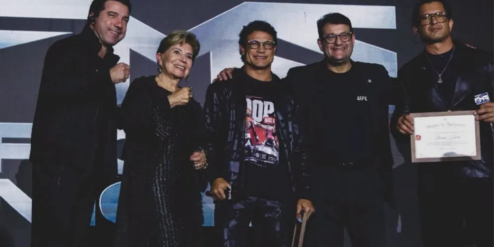 Prefeita Elizabeth Schmidt marca presença no FMS Fight Night