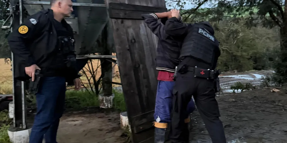 Os alvos presos na operação têm 23, 28 e 31 anos
