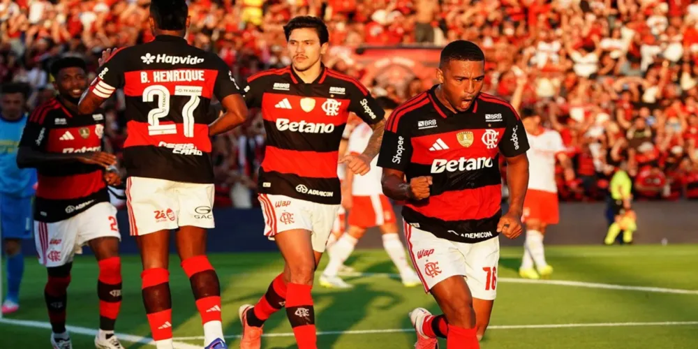 Com a vitória, a equipe rubro-negra encerra a série de amistosos em Portugal