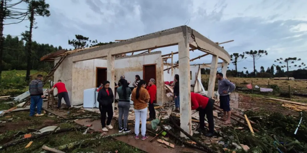 O município de Reserva foi atingido por um tornado de categoria F2, ocorrido em dia 28 de junho
