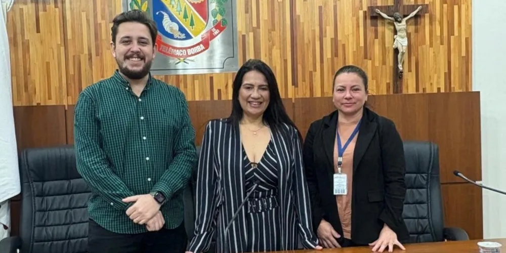 Fabianne Silva Machado (presidente); Luiz Otávio Rodrigues Ribeiro (vice-presidente) e Ana Cláudia Gonçalves Ligoski (secretaria)