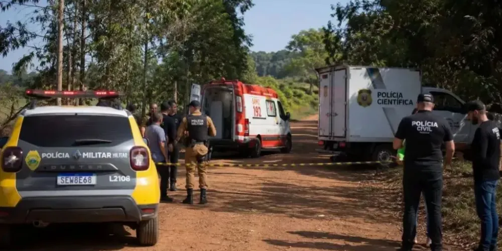 Policiais foram até os endereços indicados e recolheram a arma de fogo
