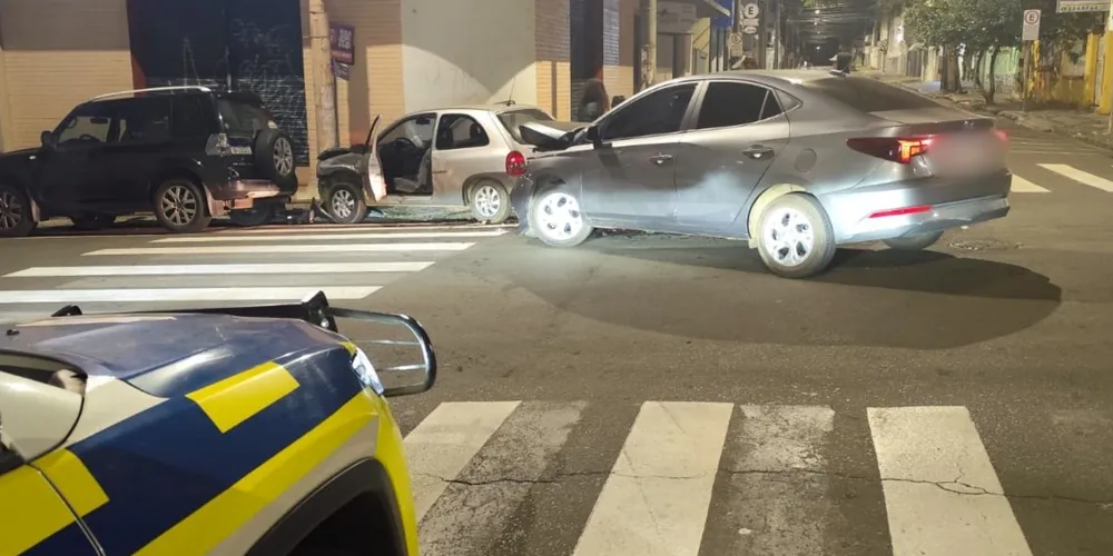 A condutora recebeu voz de prisão e foi encaminhada à 4ª Central de Flagrantes