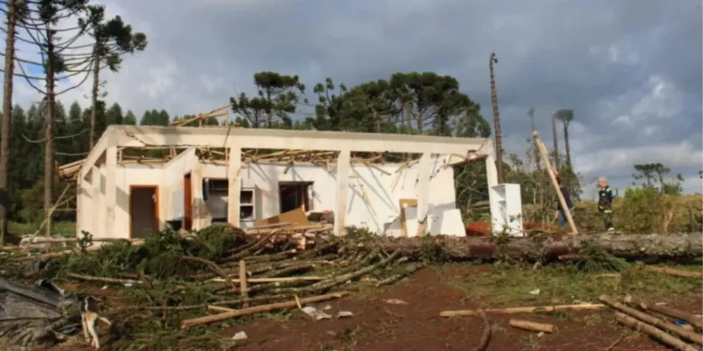 No dia 28 de junho, um tornado de categoria F2 atingiu o município de Reserva