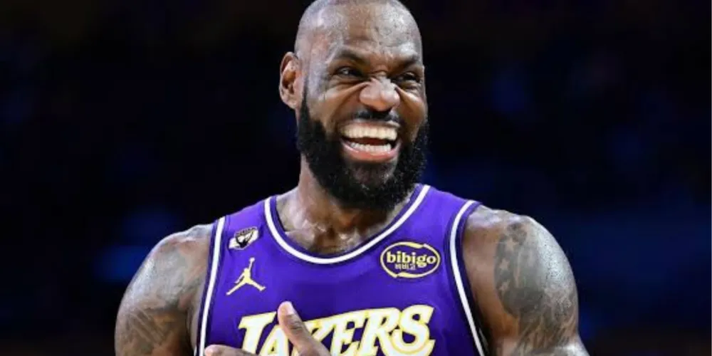 Lebron James estava no Los Angeles Lakers na temporada anterior