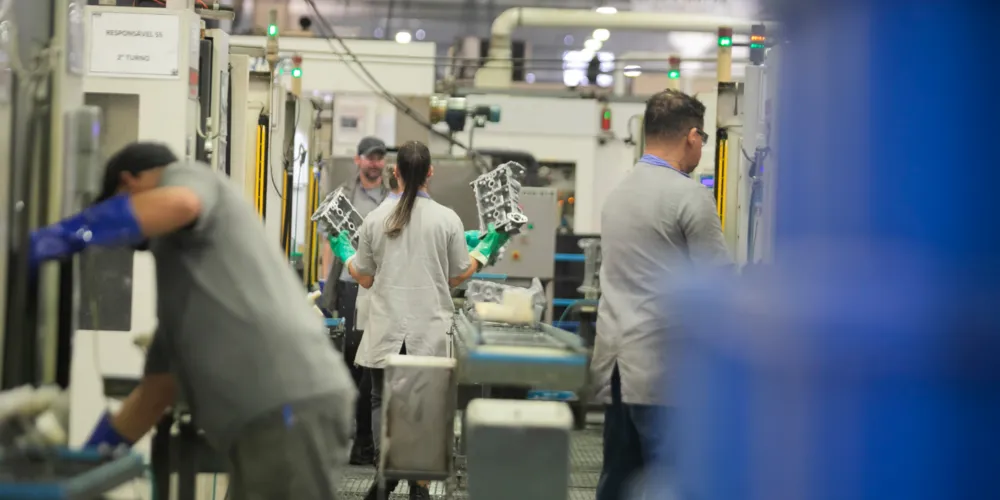 A indústria geral e da construção responderam por 36% de todos os empregos criados no Paraná