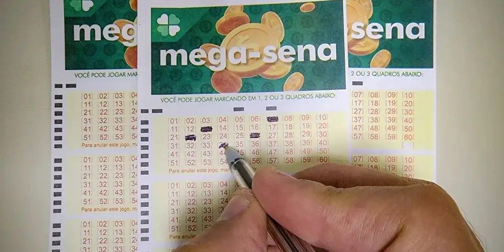 A aposta simples, com seis dezenas, custa R$ 6