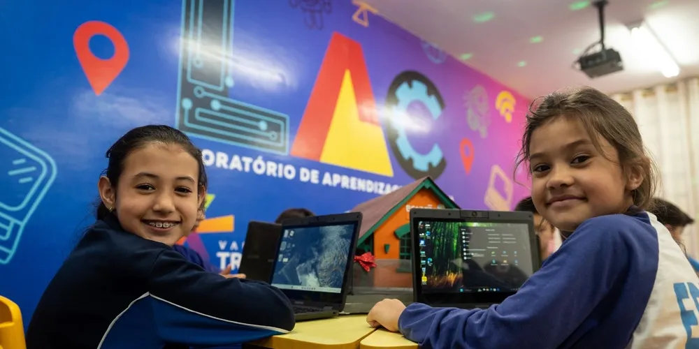 Tecnologia faz parte das escolas