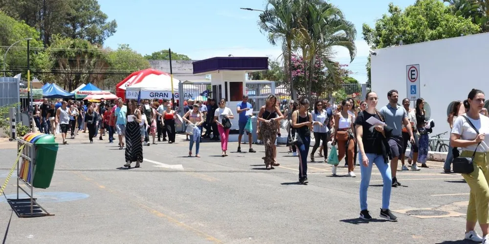 Também há concursos com banca definida