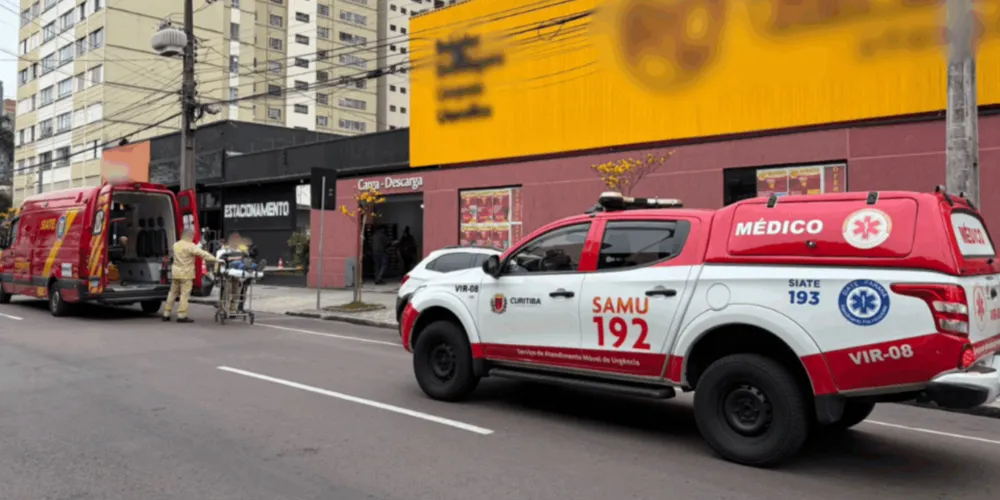 O trabalhador relatou aos bombeiros que estava realizando um serviço no telhado quando caiu
