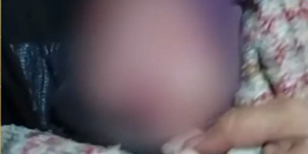 Bebê recém-nascido foi encontrado abandonado no quintal de uma casa em Piraquara