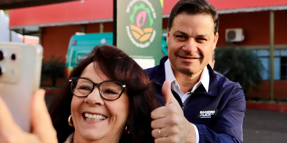 Sandro Alex (à direita), candidato ao Governo do Paraná