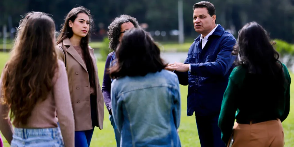 Sandro Alex (à direita), candidato ao Governo do Paraná