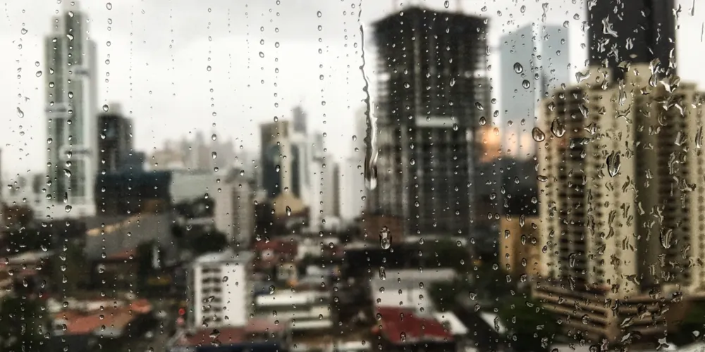Os impactos financeiros provocados por eventos climáticos recentes ajudam a dimensionar a preocupação