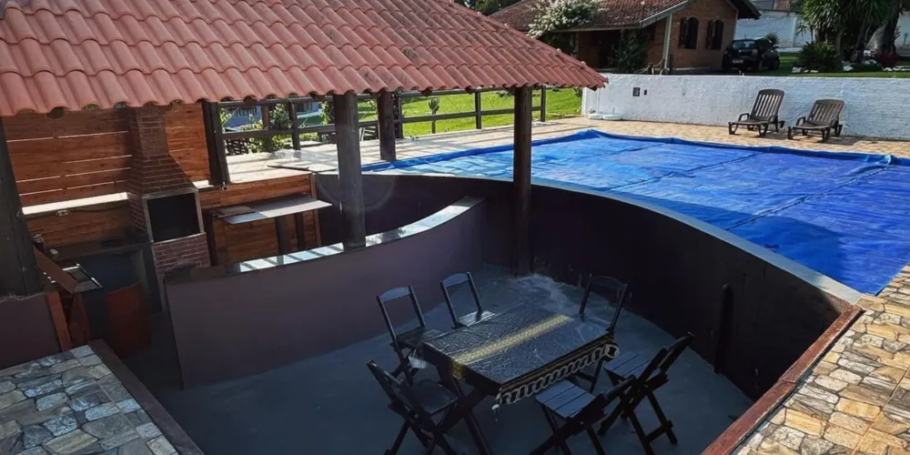 Propriedade é formada por quatro lotes, que totalizam 2.100 metros quadrados, e recebeu diversas melhorias e reformas ao longo dos anos