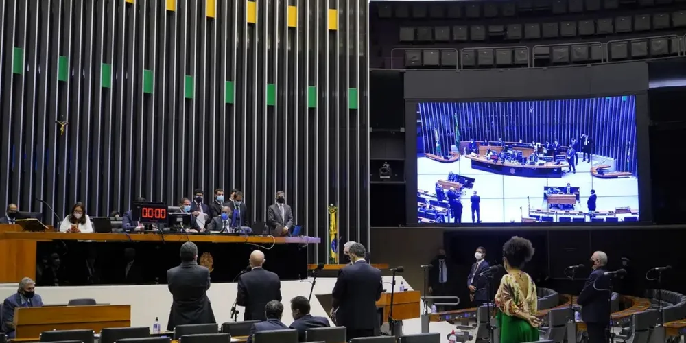 Intimação foi motivada por uma entrevista que o presidente do Partido Liberal (PL), Valdemar Costa Neto, concedeu na terça-feira (14), à GloboNews, e na qual confirmou que os dirigentes partidários interferem na indicação de emendas parlamentares