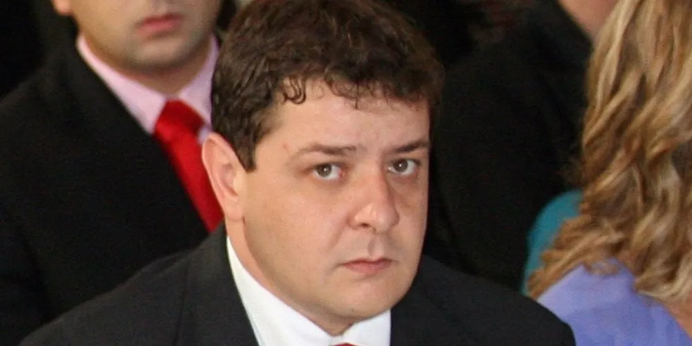 Lulinha é suspeito de ter facilitado contratos de empresa de tecnologia junto ao Executivo