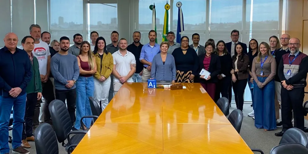 A partir do trabalho integrado das secretarias da Fazenda Instituto de Pesquisa e Planejamento Urbano de Ponta Grossa (IPLAN), a emissão da guia, que poderia levar até cinco dias para ser aprovada - mediante análise - agora fica disponível de maneira imediata ao contribuinte