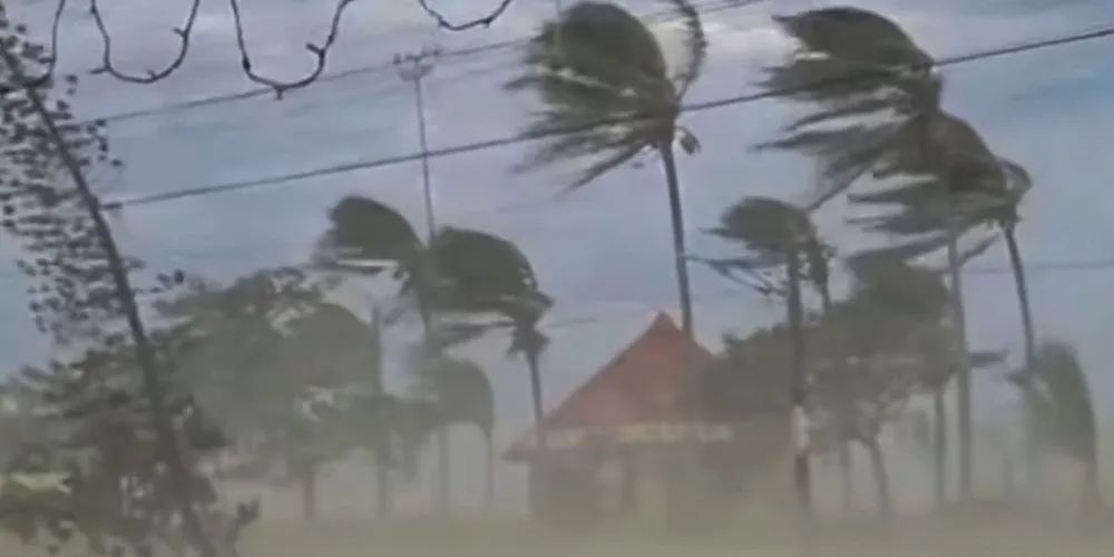 Também tiveram ventania nesta sexta Presidente Prudente (70,4 km/h), Itatinga (51,2 km/h), Sandovalina (49,9 km/h), Caraguatatuba (49,3 km/h) e Presidente Epitácio (49.3 km/h)