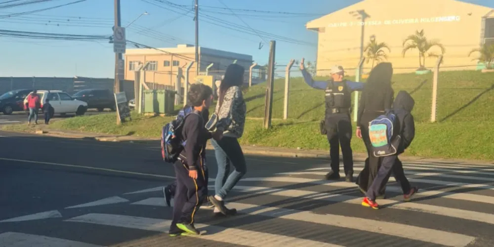 A presença dos Agentes se torna essencial em especial nos horários de entrada e saída das escolas