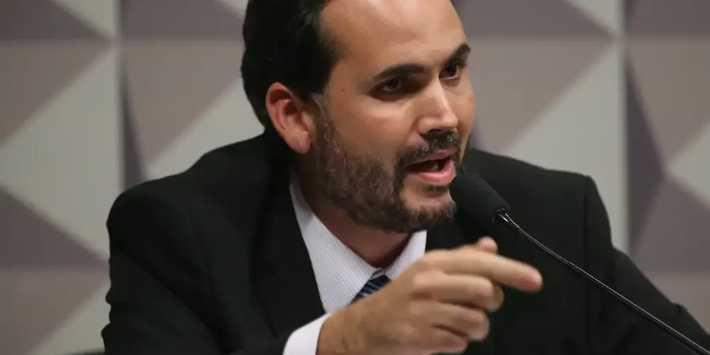 Segundo o ministro, a avaliação do governo é que o aumento da cotação do petróleo ainda não provocou impacto suficiente sobre os preços internos