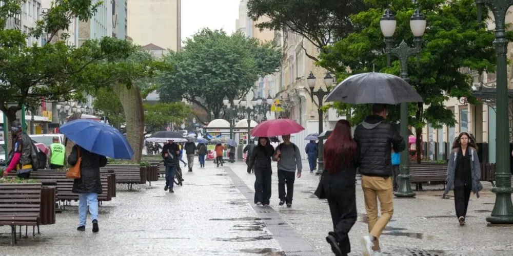 O segundo alerta prevê tempestades, causada pela chegada da frete fria