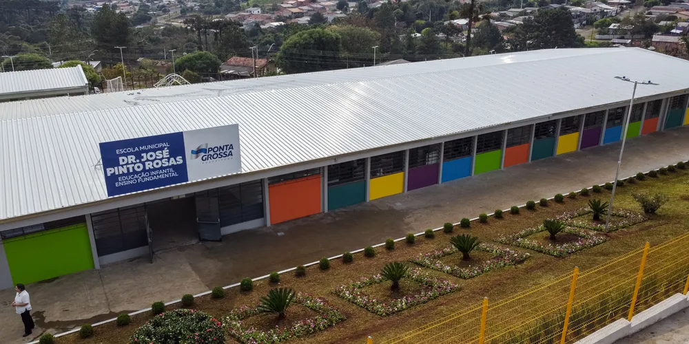 Retorno das aulas na Escola José Pinto Rosas, em Ponta Grossa