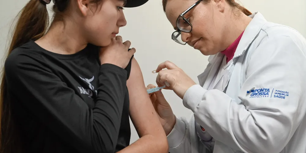 A população têm, de segunda a sexta-feira, 23 salas de imunização à disposição para atualizar sua caderneta de vacinação