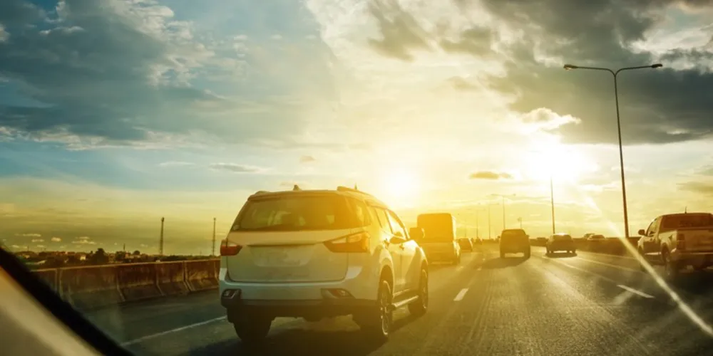 Proposta permite variar velocidade em rodovias conforme condições climáticas e horário