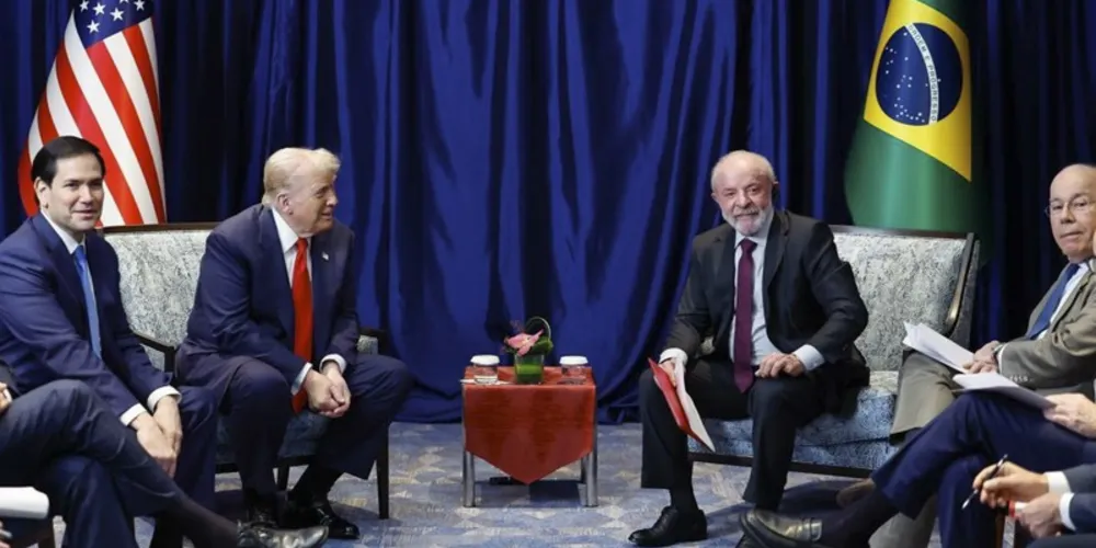 Para Lula, gestão diplomática de Trump acumula "gestos anacrônicos e retrocessos".