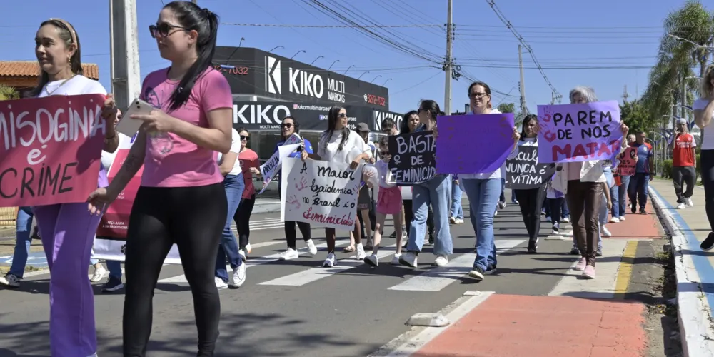 Dentre as ações, um dos destaques foi a Caminhada do Meio-Dia