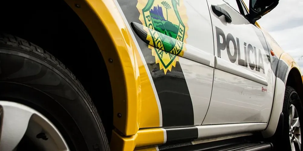 Adolescente de 14 anos mata pai e é encaminhada à delegacia acompanhada da mãe