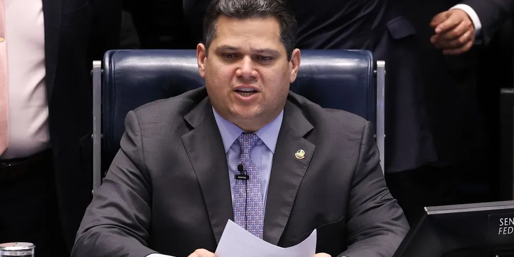 O presidente do Senado, Davi Alcolumbre (União-AP)