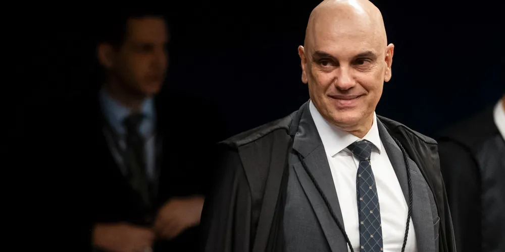 Por causa da prisão domiciliar do ex-chefe do Planalto, as visitas devem ser autorizadas pelo ministro Alexandre de Moraes