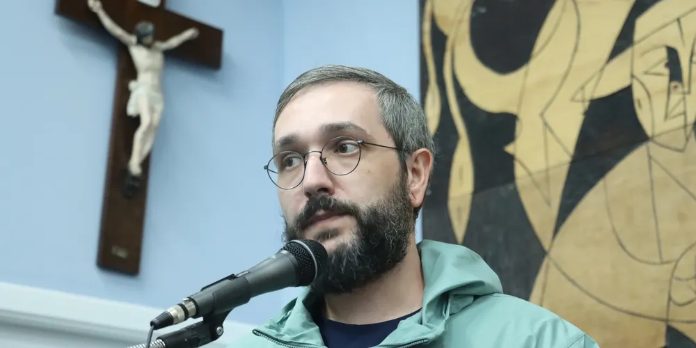 Gabriel Ferreira Carvalho, nutricionista e professor do ensino superior, debateu o assunto na Tribuna Livre