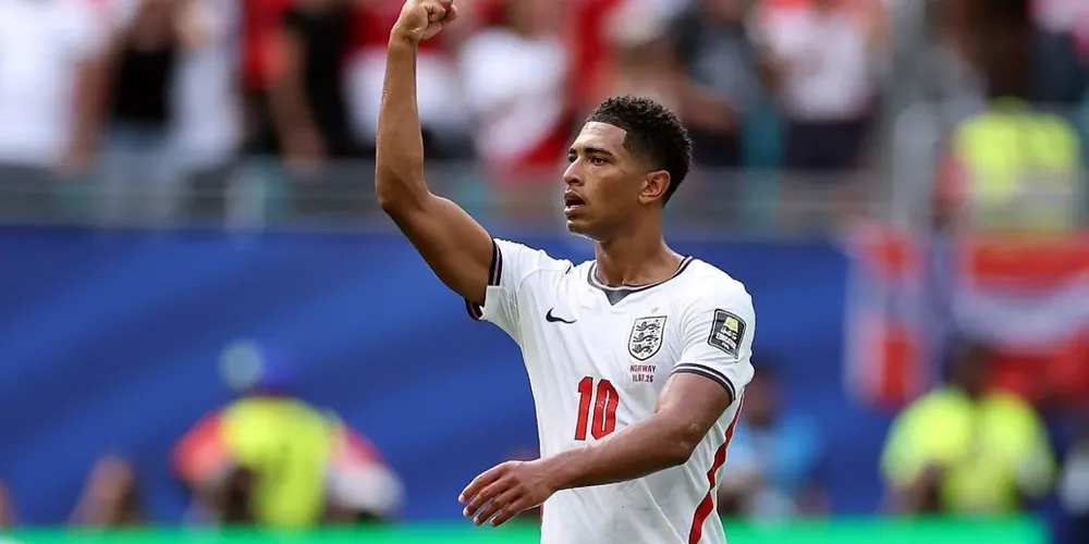 Jude Bellingham, da Inglaterra, celebrando o gol anotado diante da Noruega, pelas quartas de final da Copa do Mundo
