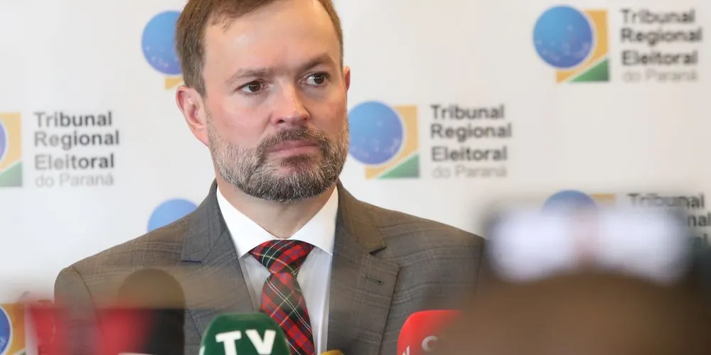 Presidente do TRE-PR, Luciano Carrasco Falavinha Souza, destacou principais regras para as Eleições 2026