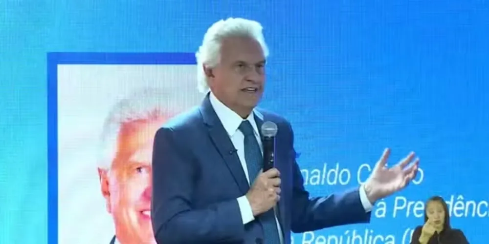 A fala foi feita aos jornalistas após o 11º Fórum CNT de Debates, organizado pela Confederação Nacional dos Transportes (CNT)